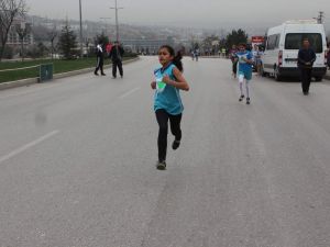 Karabük’te ‘2013 Atletizmi Geliştirme Projesi’ Kapsamında Koşu Yapıldı