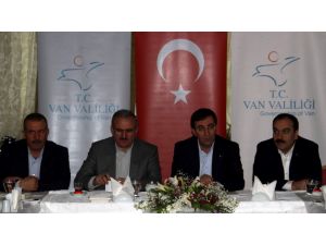 Bakan Yılmaz Van’da
