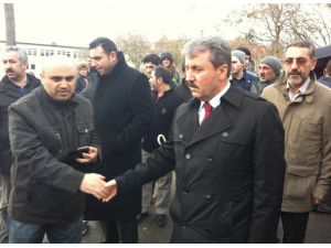 Mustafa Destici, 8 Türk’ün Hayatını Kaybettiği Sokağa Geldi