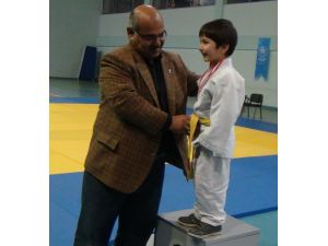 Tatvan’da “judo Bölgesel Dostluk Ve Kardeşlik” Turnuvası