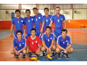 Van Gençlik Spor Voleybolda Hız Kesmiyor