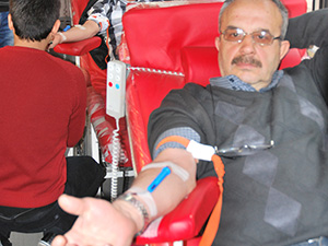 Beşir Derneği Ve Kızılaydan Bir Damla Bin Umut