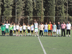 Babalar Oynadı Çocuklar Alkışladı