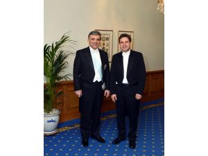 Cumhurbaşkanı Gülden Frak Hatırası