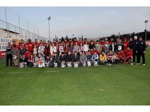 Öğrencilerden Trabzonspora Ziyaret