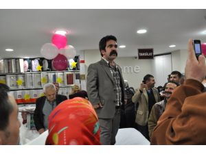 Çaycı Hüseyin İlgi Odağı Oldu