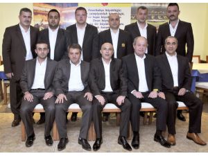 İzmir Fenerbahçeliler Derneği Başkanı, İkinci Kez Cem Çalışkan Oldu