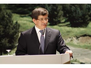 Bakan Davutoğlu, Dicle Üniversitesi’nde Konferans Verdi