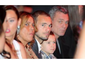 Sneijder’ın Eşi Cabau: “real Madrid’i Sahadan Sileceğiz”