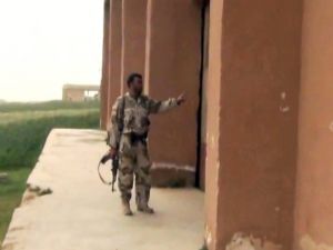 Muhalifler Cephanelik Ele Geçirdi