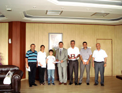 Altın Madalyalı Öğrenci Nas’ın Makamında