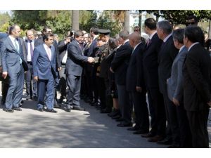 Dışişleri Bakanı Davutoğlu Mersinde