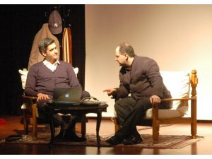 Ünlü Oyuncu Mehmet Ali Alabora’dan Konserli Söyleşi