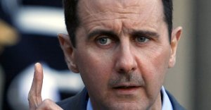 Esad, Hama valisini görevden aldı