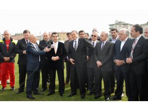 Vali Düzgün’den Orduspor’a Moral Ziyareti