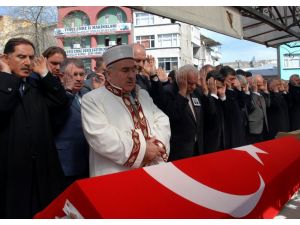 Eski Bakan Şahin Ebediyete Uğurlandı
