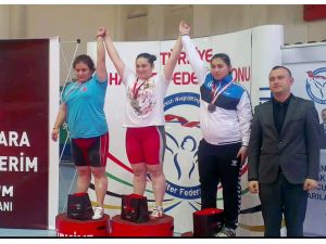 Gölbaşı Belediyespor Halterde Türkiye Üçüncüsü