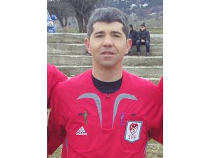 Amatör Ligde Futbolcunun Hakemi Darp Ettiği İddiası