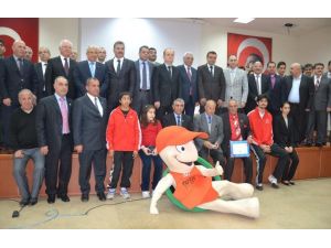 Mehmet Baykan: Akdeniz Oyunlarında Altın Madalya Kazanan Sporcu 500 Altın Kazanacak