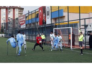 Yenimahalle Ampute Futbol Takımı Uzatmalarda Güldü