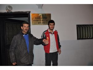 Sporcular Karanlıkta Kaldı