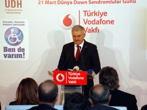 Bakan Binali Yıldırım, Down Sendromlu Çocukları Ziyaret Etti