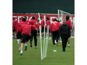 Medical Park Antalyaspor, Trabzonspor Maçı Hazırlıklarını Sürdürüyor