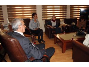 Dtk Genel Başkanı Türk Ve Başkan Yardımcısı Tuğluk’tan Bayrak Açıklaması