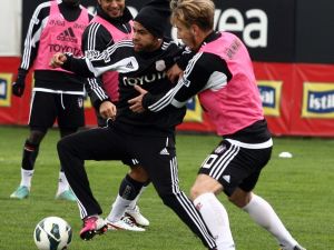 Beşiktaş, Mersin İdmanyurdu Maçı Hazırlılarını Sürdürüyor