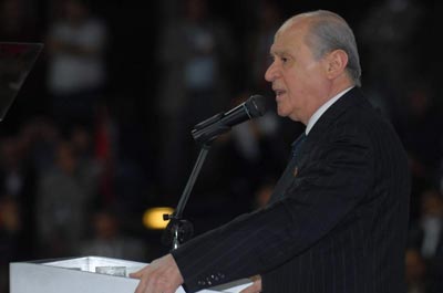 Bahçeliden yemin krizi eleştirisi