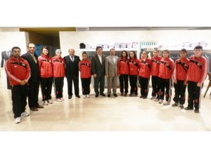 Sarar’ın Kızları Teakwondo Turnuvasında Birinci Oldu