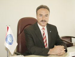 Eğitim Yaz-Boz Tahtasına Dönüştürülmemeli