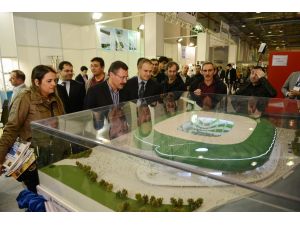 Gökçekten Timsah Arena’ya Övgü