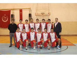 Genç Dev Adamlarda Şampiyon Yalova Belediyesi