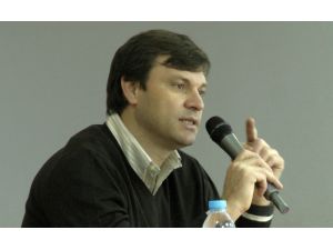Ertuğrul Sağlam, Öğrencilere Ahlaklı Ve Çalışkan Sporcu Dersi Verdi