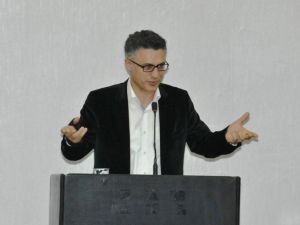 Osman Can, Omü’de ‘anayasa’ Konferansı Verdi