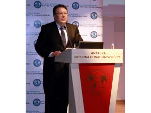 Yörükoğlu, Ekonomide Büyüme Perspektifini Değerlendirdi