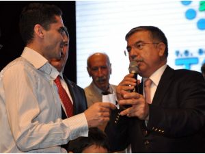 Milli Savunma Bakanı İsmet Yılmaz: