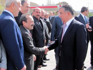 Bakan Yılmaz Ve Bbp Başkanı Destici Birlikte Temel Attı