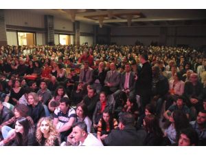 Erkan Oğur Samsunda Büyük İlgi Gördü