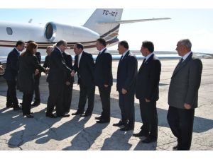 Ak Parti Genel Başkan Yardımcısı Çelik Ağrı’da