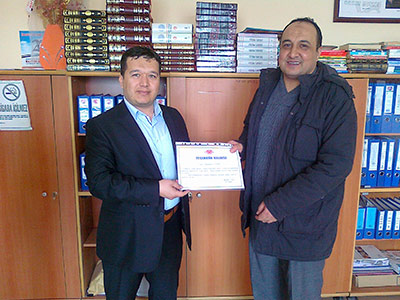 Okul Kütüphanesine Örnek Bağış