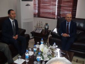 Bakan Şimşek, Batman Belediyesi’ni Ziyaret Etti