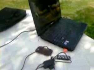 Muhalifler Motosikletten Elektrik Üretiyor