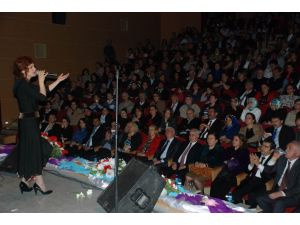 Kamil Sönmez, Türkülerle Anıldı