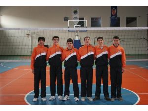 İnegöl Belediyesporun Küçük Voleybocuları Türkiye Bölgesel Seçmelerine Katıldı
