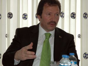 Ankaragücü Başkanı Yiğiner, Sosibo İçin Güney Afrikaya Gitti