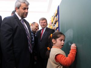 Bakan Ergün, Kartonsan İlkokulunu Açtı