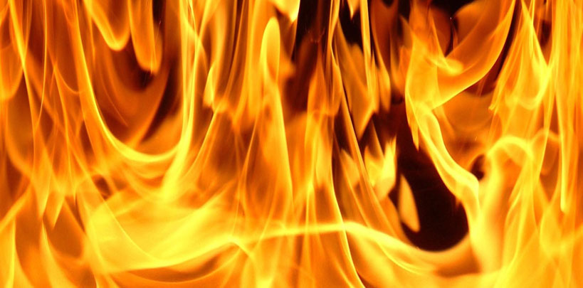 60 Kişi Yanarak Can Verdi