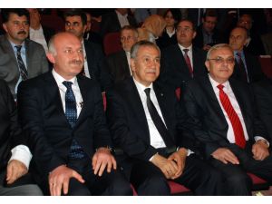 Bülent Arınç, Said Paşa İmamı Hasan Rıza Efendi’yi Anma Programına Katıldı